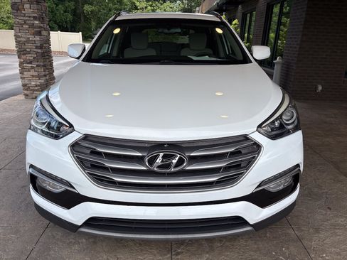 Used 2017 Hyundai Santa Fe Sport FWD image 3