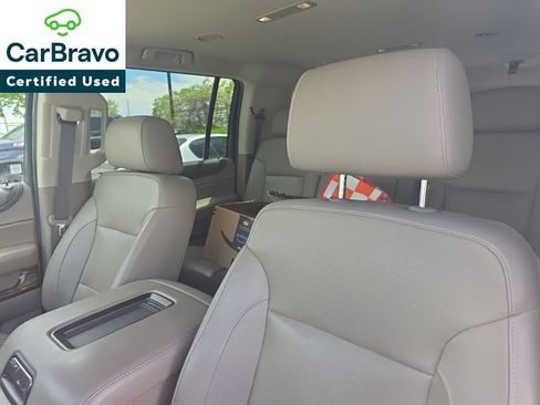 Used 2018 GMC Yukon XL SLT w/ HD Trailering Package AWD/4WD image 14