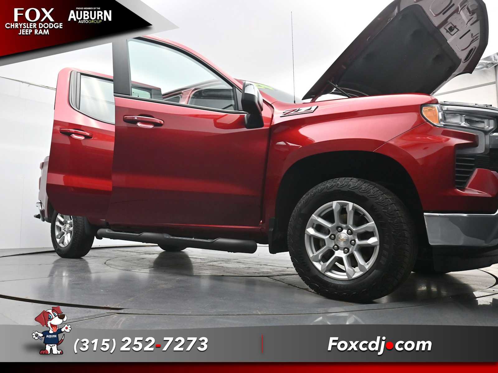 Used 2024 Chevrolet Silverado 1500 LT AWD/4WD image 35