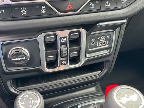 New 2025 Jeep Wrangler Sahara w/ Safety Group image 21