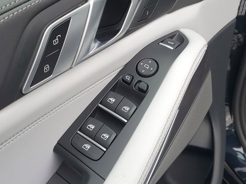 Certified 2025 BMW X5 xDrive40i w/ M Sport Package image 6