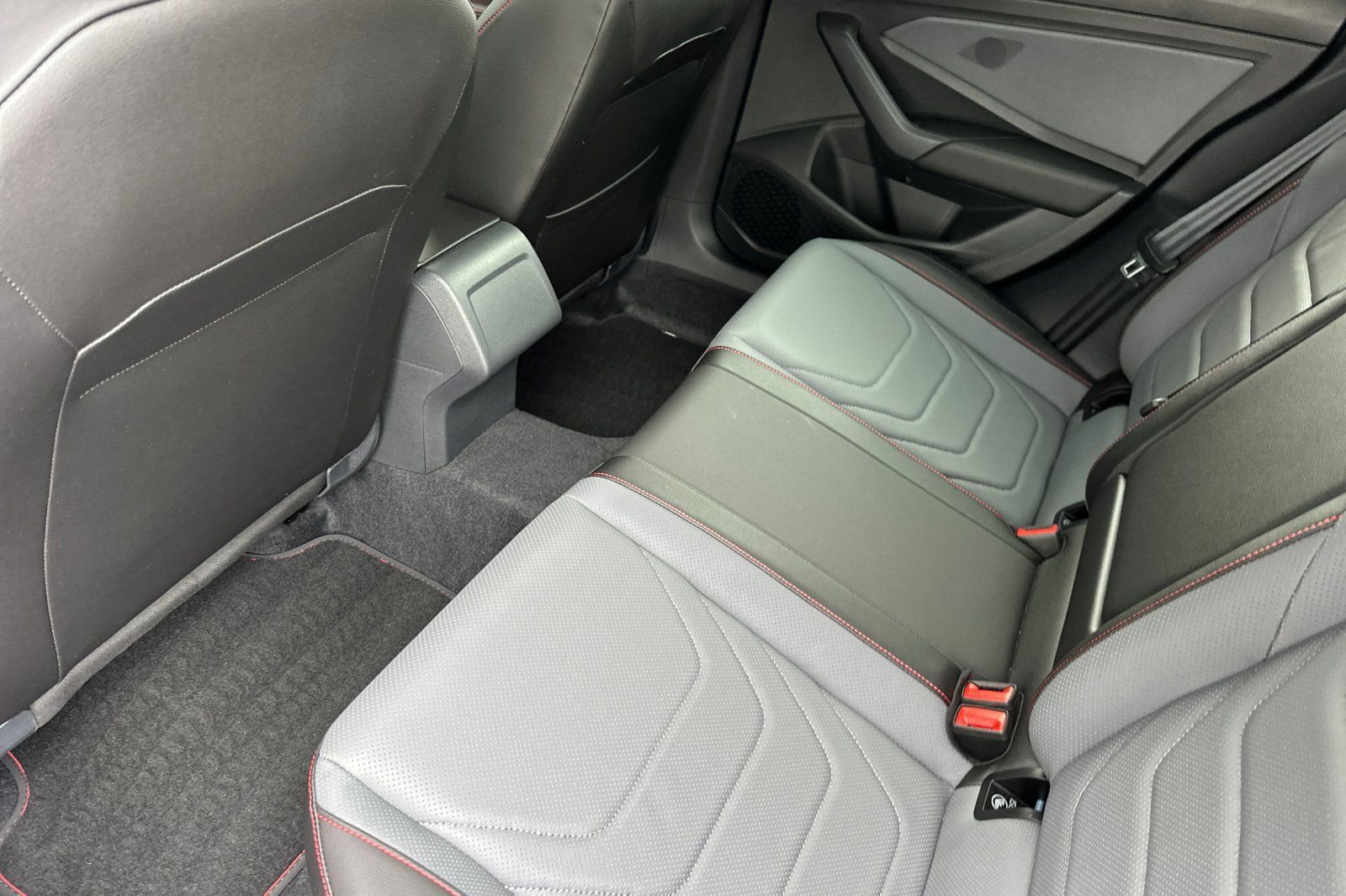 Used 2026 Volkswagen Jetta GLI Autobahn FWD image 12
