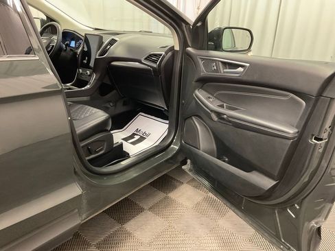 Used 2024 Ford Edge Titanium w/ Equipment Group 301A image 31