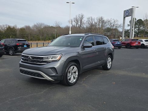 Used 2021 Volkswagen Atlas SE image 3