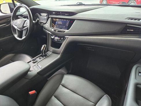 Used 2022 Cadillac XT5 Premium Luxury AWD/4WD image 23