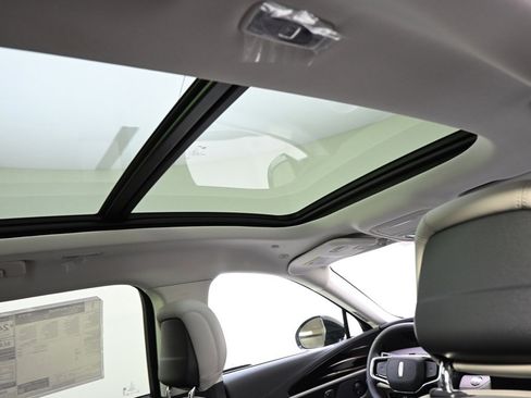 New 2026 Lincoln Nautilus Reserve w/ Jet Appearance Package image 17