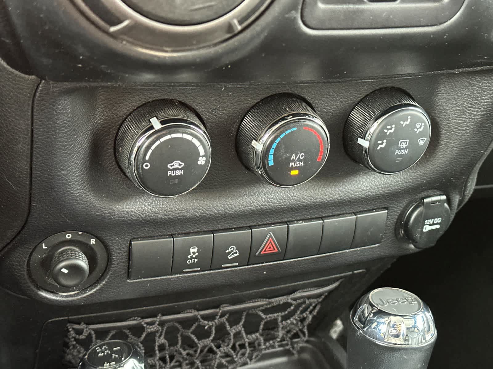 Used 2014 Jeep Wrangler Unlimited Sport w/ Quick Order Package 24S AWD/4WD image 19