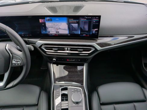 Certified 2023 BMW 330i Sedan w/ Convenience Package image 31