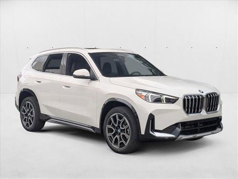 Used 2025 BMW X1 xDrive28i w/ Convenience Package image 7