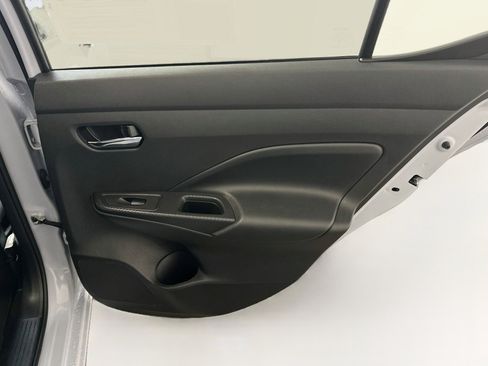 Used 2025 Nissan Versa SV w/ Trunk Package FWD image 30