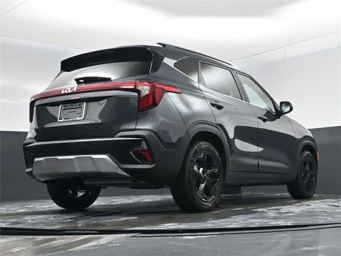 New 2026 Kia Seltos EX image 22