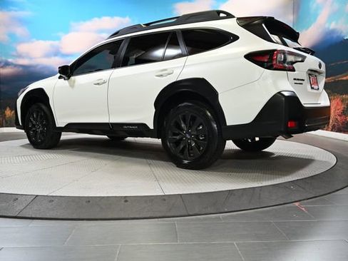 Used 2024 Subaru Outback Onyx Edition XT AWD/4WD image 6
