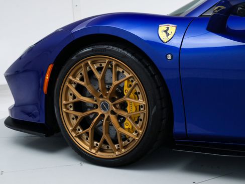 Certified 2022 Ferrari F8 Tributo RWD image 19