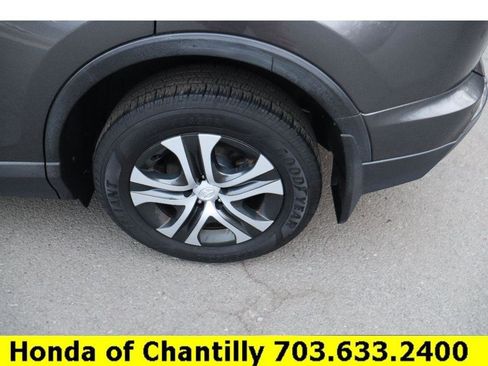 Used 2018 Toyota RAV4 LE image 28