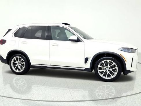 Used 2024 BMW X5 sDrive40i w/ Premium Package RWD image 10