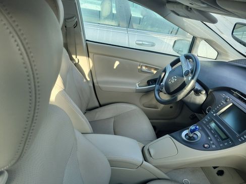 Used 2010 Toyota Prius Five image 10