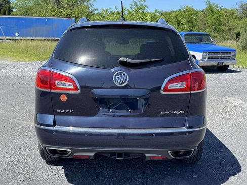 Used 2017 Buick Enclave Leather FWD image 3