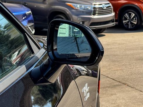 Used 2025 Dodge Charger Daytona R/T w/ Plus Group image 35