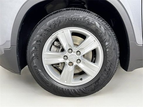 Used 2020 Chevrolet Trax LS w/ Tint and Cruise Package image 29