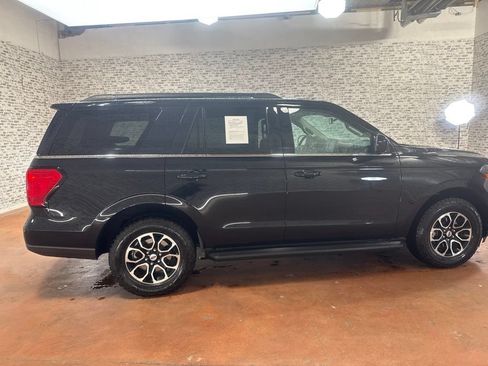Used 2022 Ford Expedition XLT RWD image 8