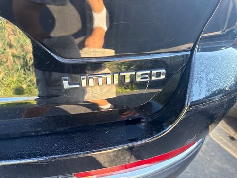 Used 2023 Jeep Grand Cherokee Limited AWD/4WD image 15