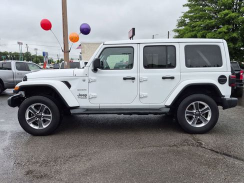Used 2021 Jeep Wrangler Unlimited Sahara w/ LED Lighting Group AWD/4WD image 5
