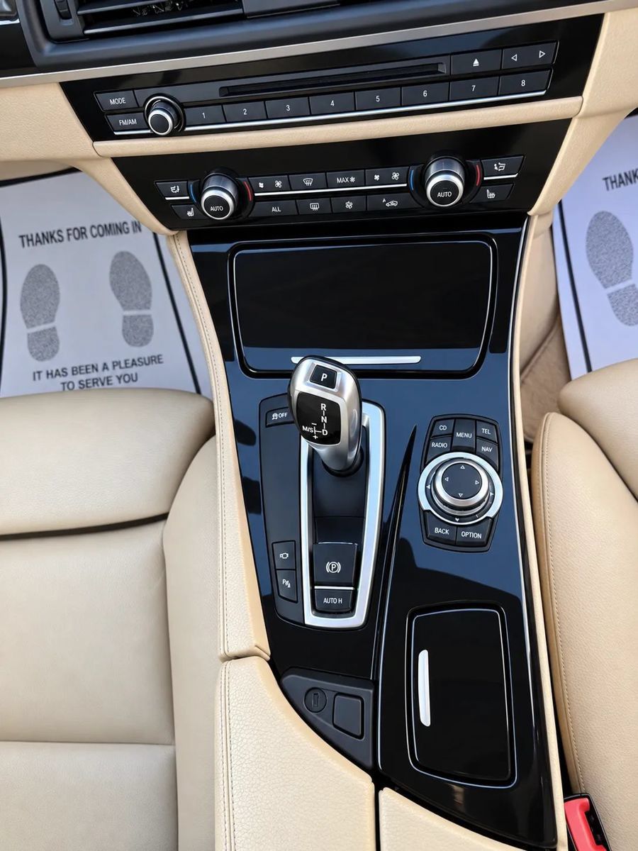 Used 2011 BMW 528i Sedan RWD image 16