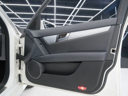 Used 2014 Mercedes-Benz C 250 Sedan image 45