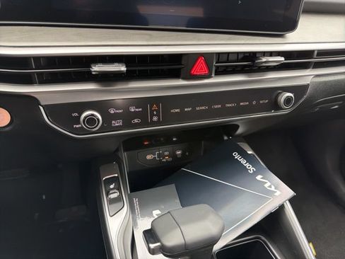 New 2026 Kia Sorento X-Line EX AWD/4WD image 16