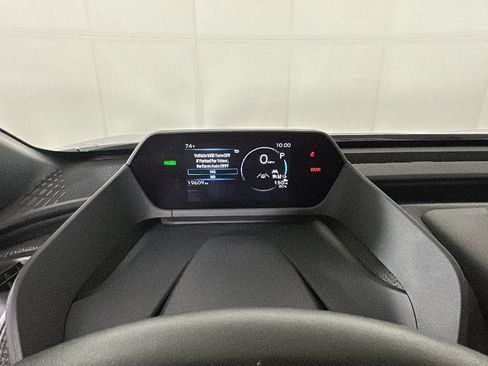 Used 2023 Subaru Solterra AWD image 20