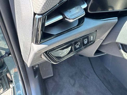New 2026 Kia Niro EX w/ EX Premium Package FWD image 11