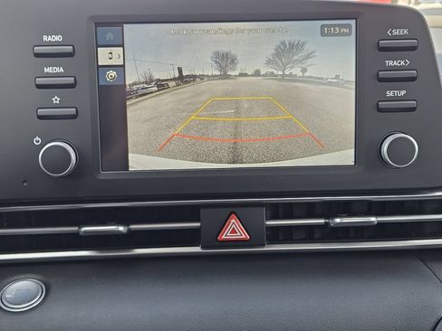 New 2026 Hyundai Elantra Hybrid FWD image 17