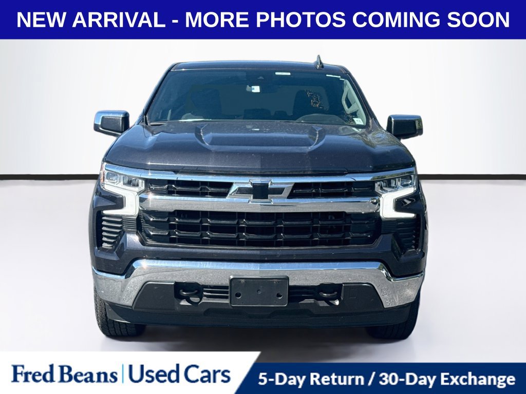 Used 2023 Chevrolet Silverado 1500 LT w/ Z71 Off-Road Package AWD/4WD image 2