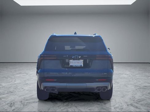 Used 2025 Chevrolet Traverse Z71 w/ Enhanced Driving Package image 6