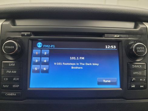 Used 2018 Nissan Titan SV w/ SV Convenience Package image 25