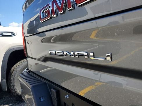 New 2026 GMC Sierra 1500 Denali w/ Denali Reserve Package AWD/4WD image 9