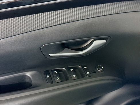 Used 2024 Hyundai Santa Cruz SEL image 11