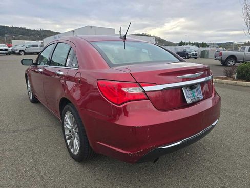 Used 2013 Chrysler 200 Limited w/ Sun/Sound Group image 2