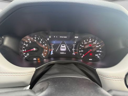 Used 2025 Jeep Compass Limited AWD/4WD image 19