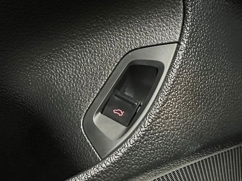 Used 2014 Volkswagen Passat 2.5 S image 12