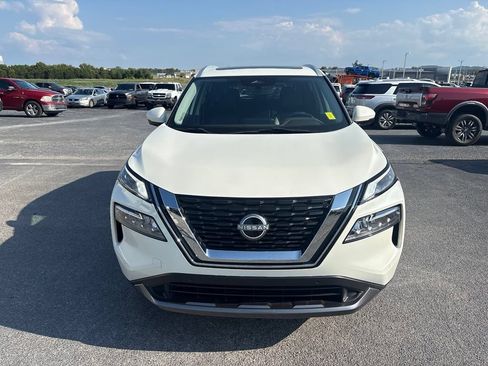 Used 2023 Nissan Rogue SL w/ SL Premium Package FWD image 12