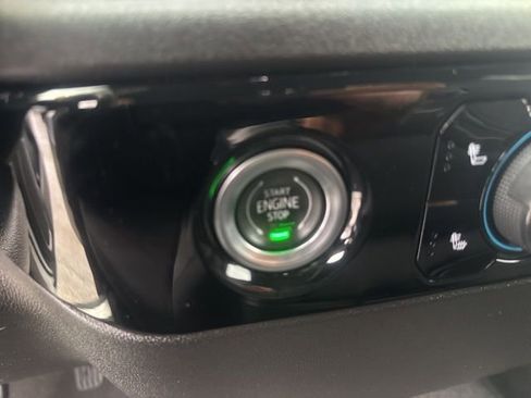 Used 2023 Chevrolet Silverado 1500 LT image 20