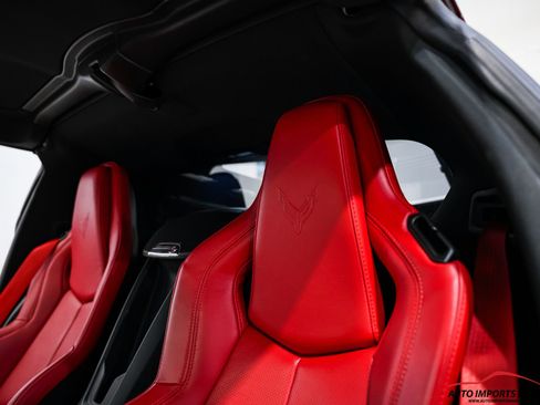 Used 2021 Chevrolet Corvette Stingray Coupe w/ Z51 Performance Package RWD image 43