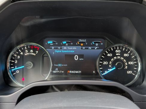 Used 2016 Ford F150 Lariat w/ Equipment Group 501A Mid AWD/4WD image 10