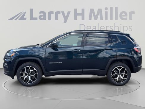 New 2026 Jeep Compass Limited AWD/4WD image 2