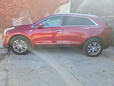 Certified 2023 Cadillac XT5 Premium Luxury w/ LPO, Floor Liner Package image 4