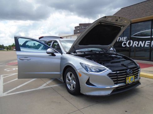 Used 2021 Hyundai Sonata SE FWD image 18