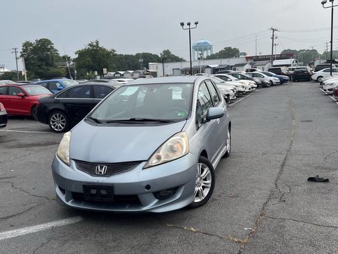 Used 2011 Honda Fit Sport image 3