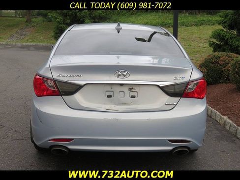 Used 2011 Hyundai Sonata Limited w/ Navigation Pkg 5 FWD image 8