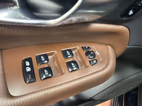 Used 2019 Volvo XC90 T6 Momentum w/ Advanced Package image 11